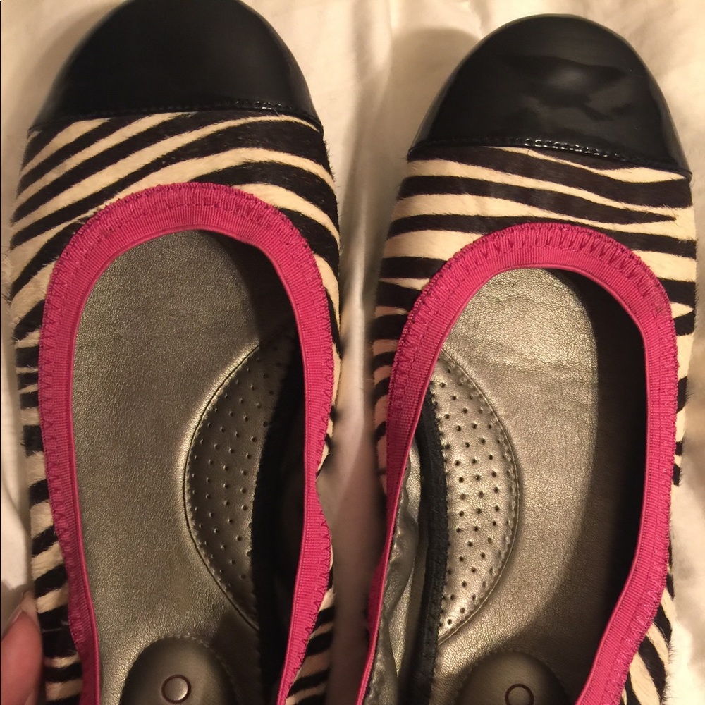 Flat shoes, leather upper /man made material